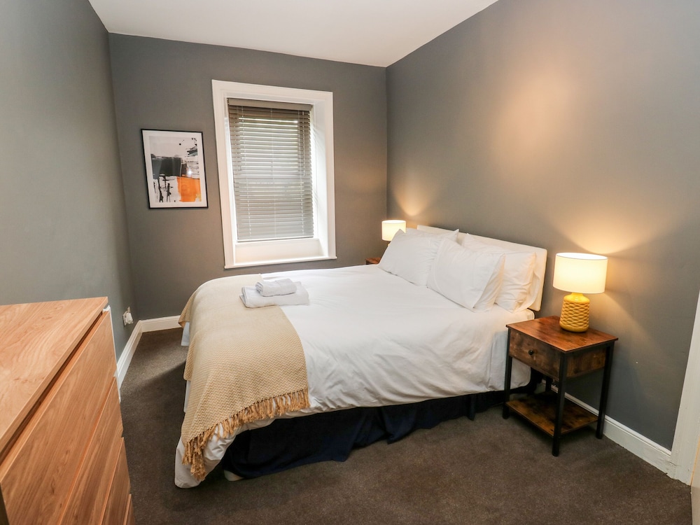 The Old Post Office - Pet Friendly Group Stays in Holmfirth