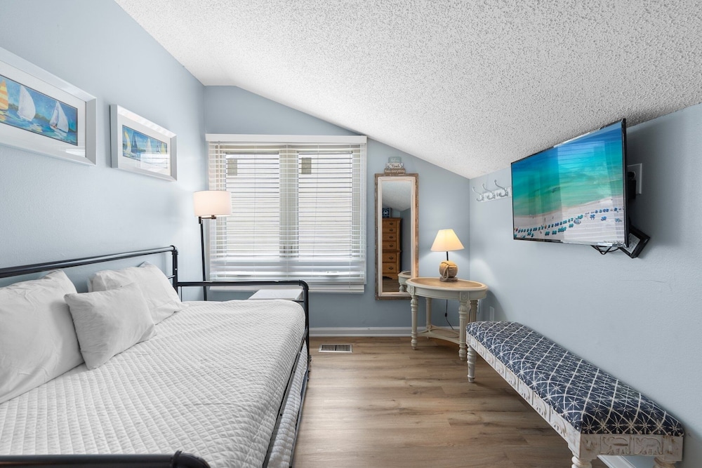 Family Tides 107 3 Bedroom Condo