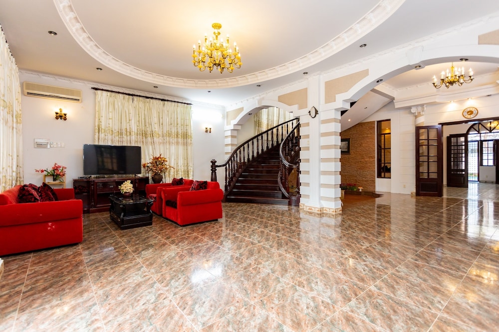 Villa. 231 Le Hong Phong view 2