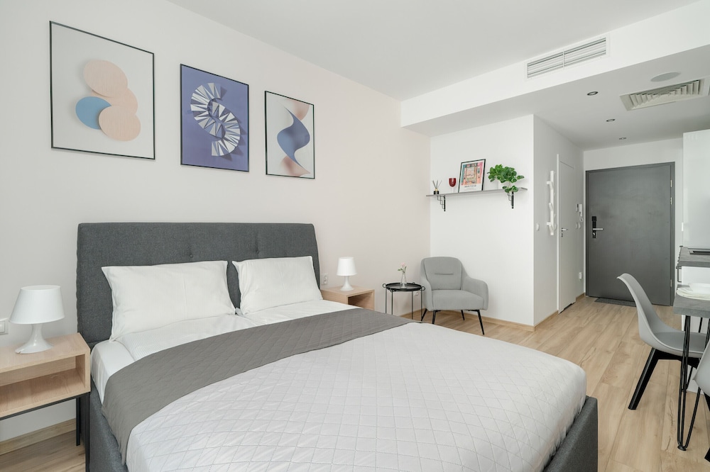 Studio in Poznan Center by Renters