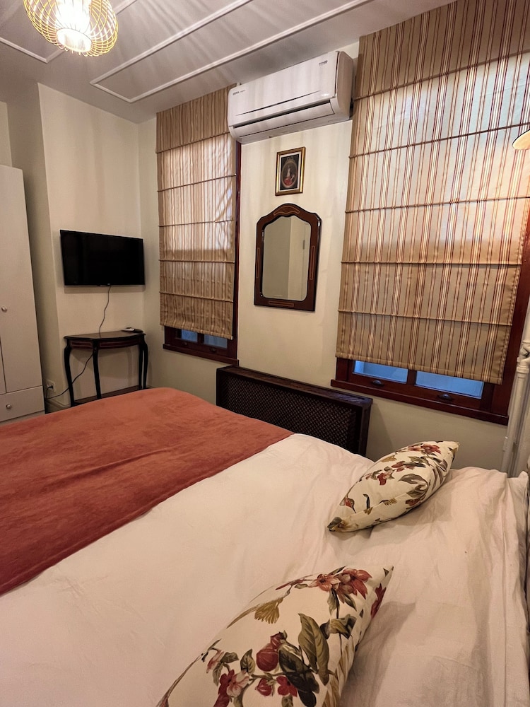 Levant Pension de Luxe
