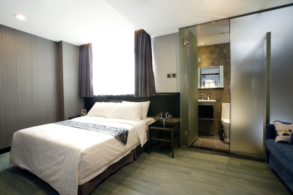 M1 Hotel North Point