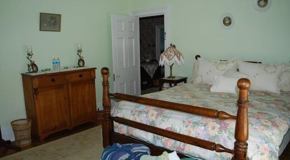 HeatherCroft Bed and Breakfast