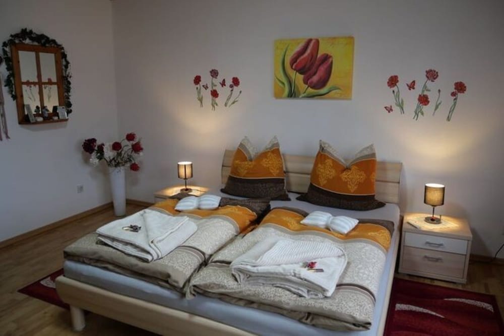 Cozy Apartment in Strotzbüsch near Eifel Center view 3