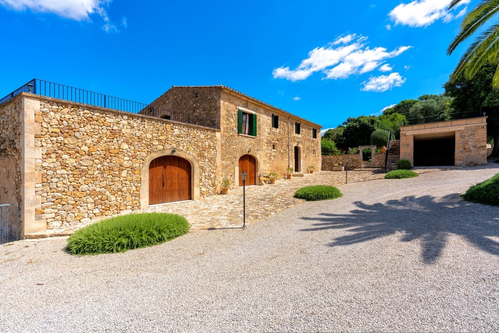 Cases De Son Roig in San Juan
