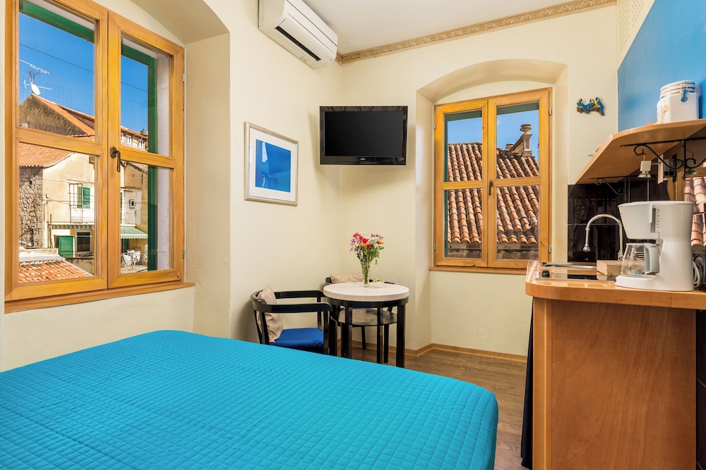 Captains guesthouse
