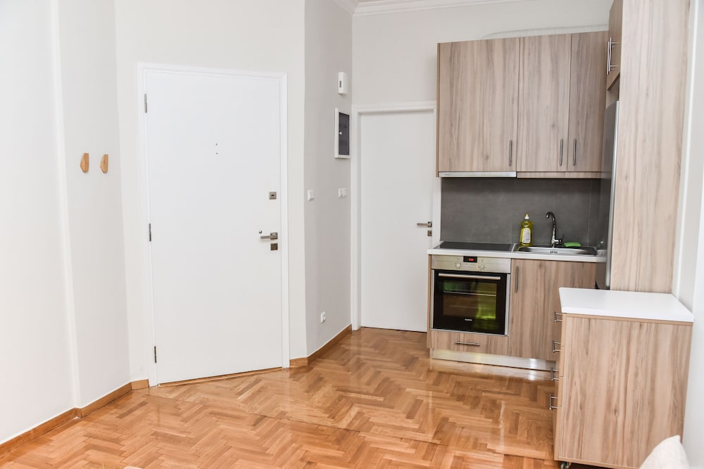 Modern  Apartment at Exarchia 1 bed 2 pers