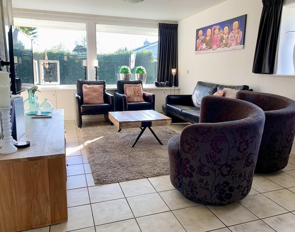 Great Bungalow Near the Beach and sea