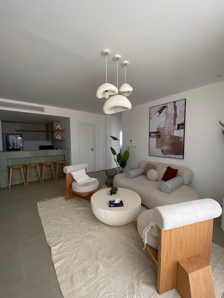 Stayr Somabay - Bay life home rentals
