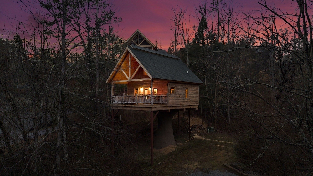 Knock On Wood 1 Bedroom Cabin