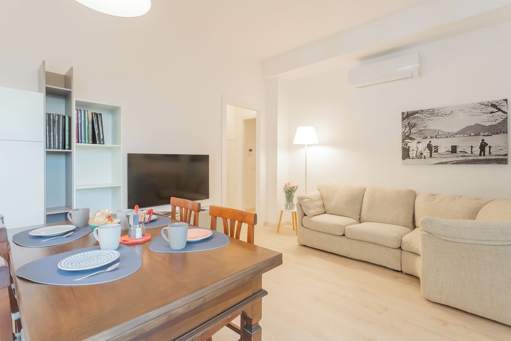 White Lake View Apartment by Rent all Como