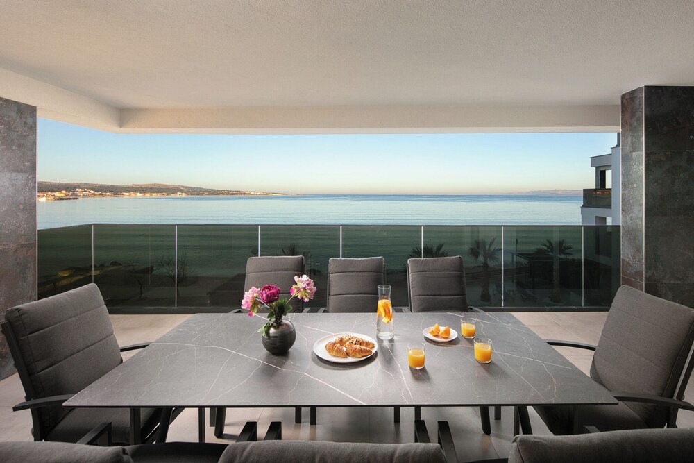 Malibu Imperial Resort
