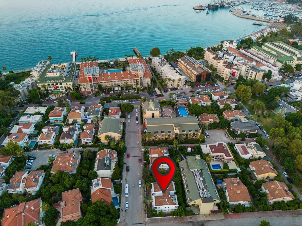 AQUA Suits Kemer