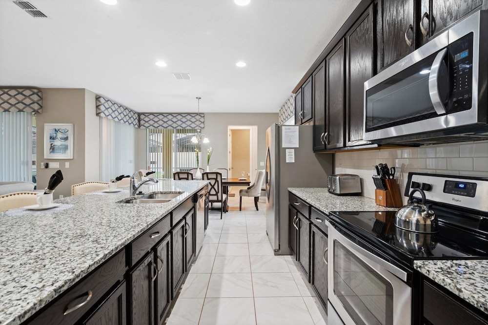 Solara Resort 6 Bedroom Private Pool Home 6 Home