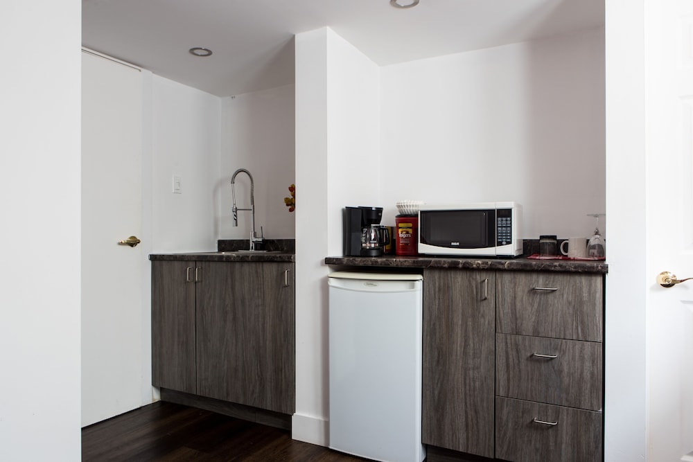 Trois-rivieres Vacations - Auberge Motel La Reference - Property Image 3
