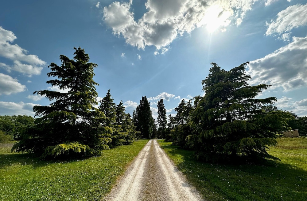 Domaine de Couilleuse view 2
