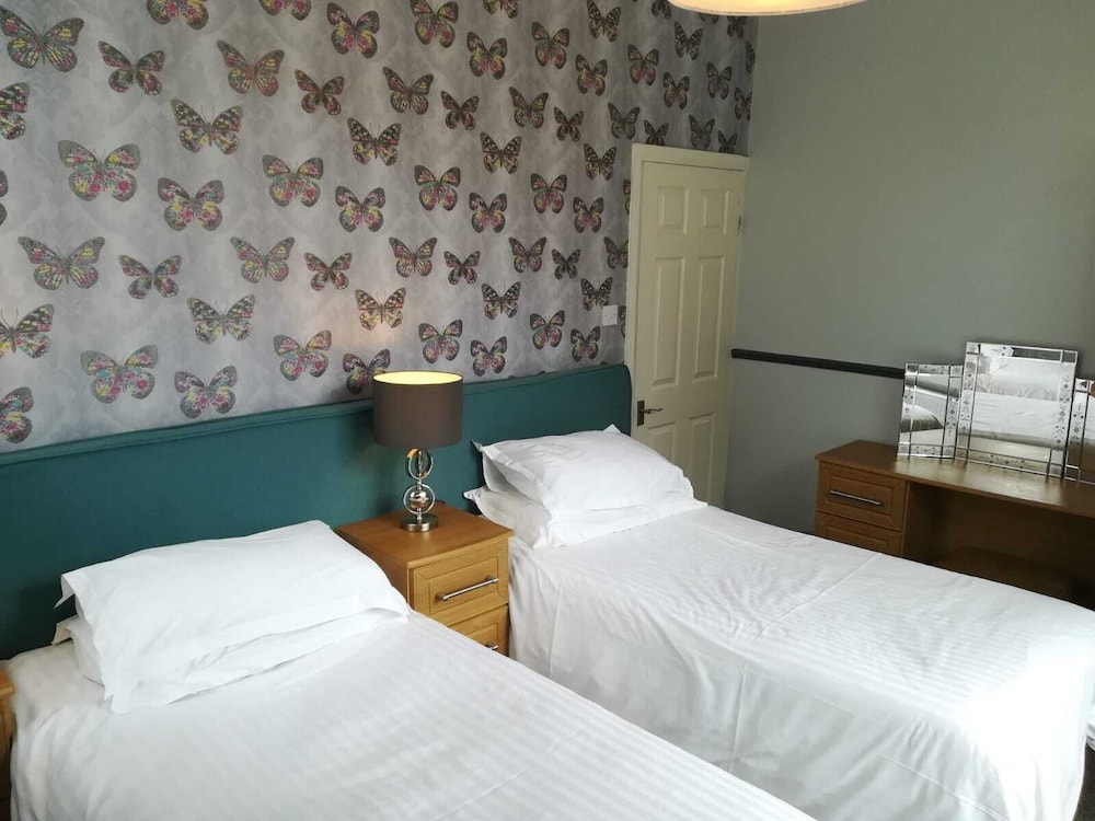 Bluebird Lodge and Waterhead Apartment