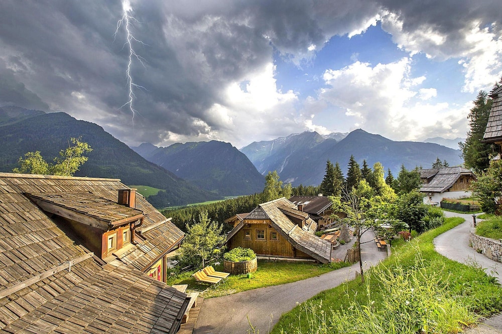 Chalet in Wildkogel Near Ski Slopes & Pool