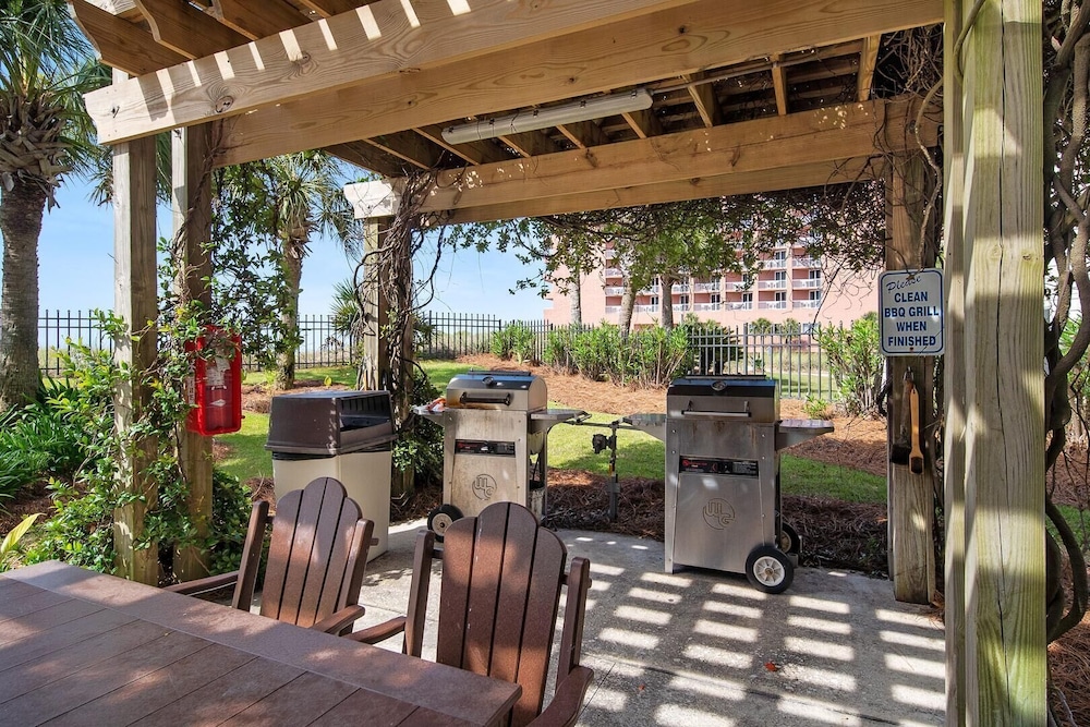 Grand Pointe 602