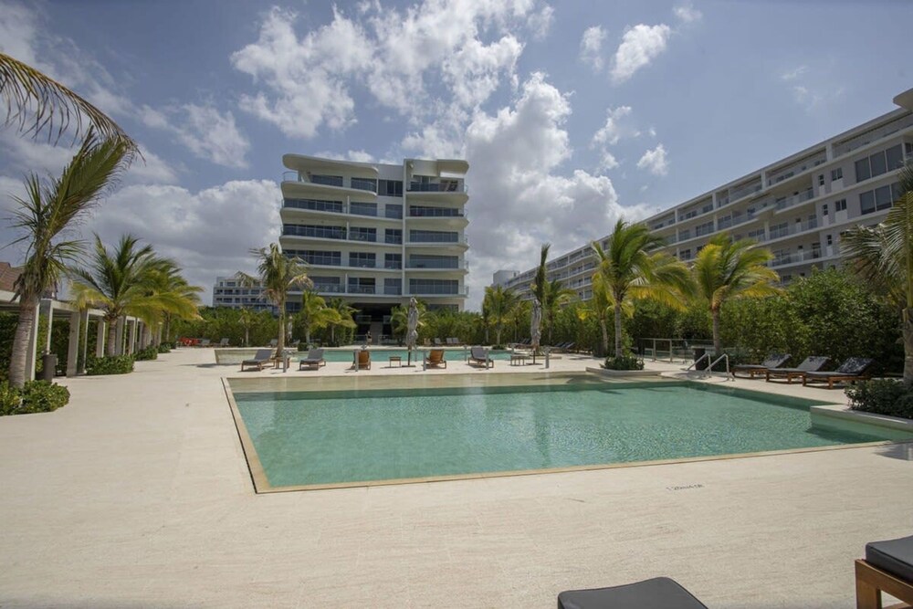 w Stunning 2BR w Balcony n AC in Cartagena