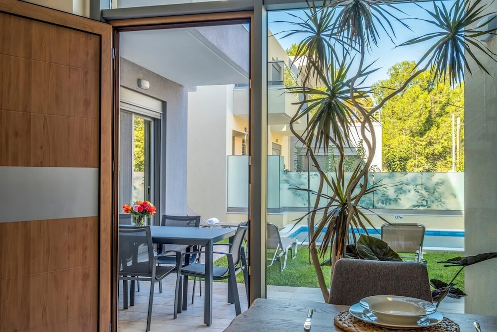 Park-view Pool Villa photo 4