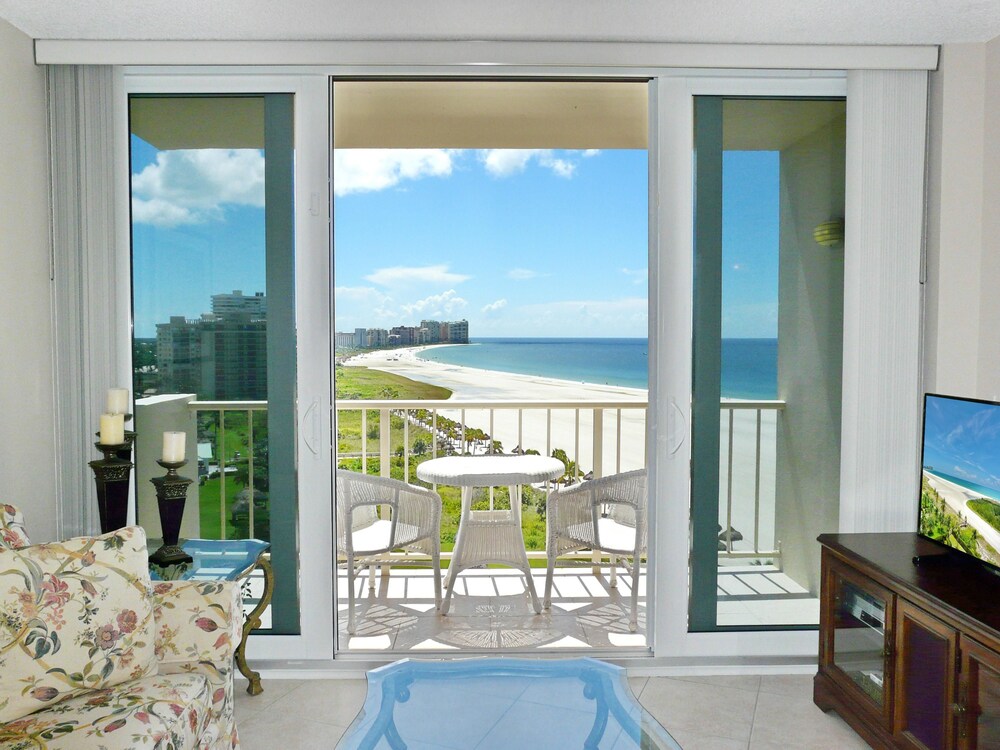 Sunny Beachfront Condo With Pool and Sw-facing Balcony