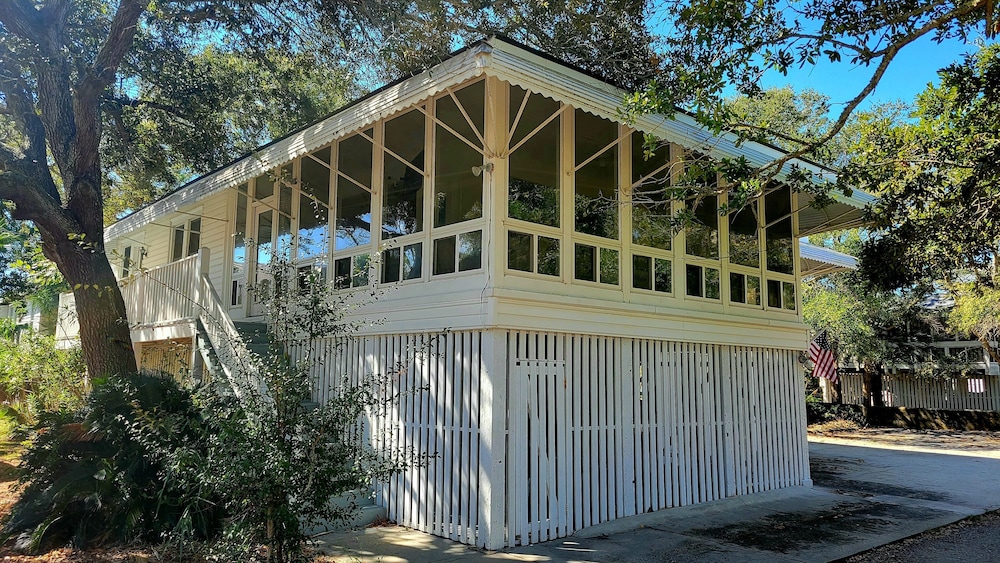 9 Shirley Road by Tybee Vacation Rentals