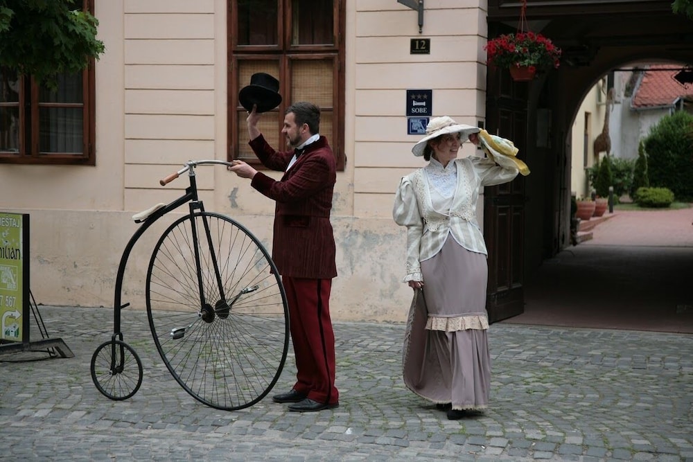Photo 41