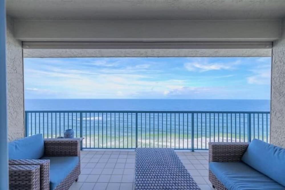 Dimucci Towers Ten 1604
