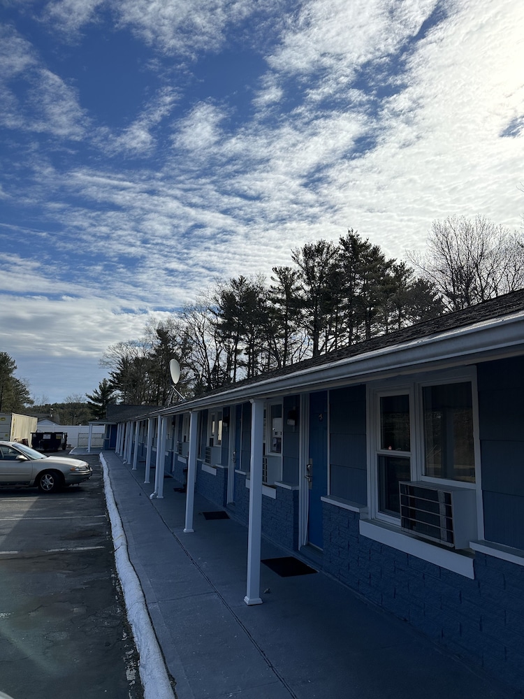 Budget Inn Dayville - Property Image 16