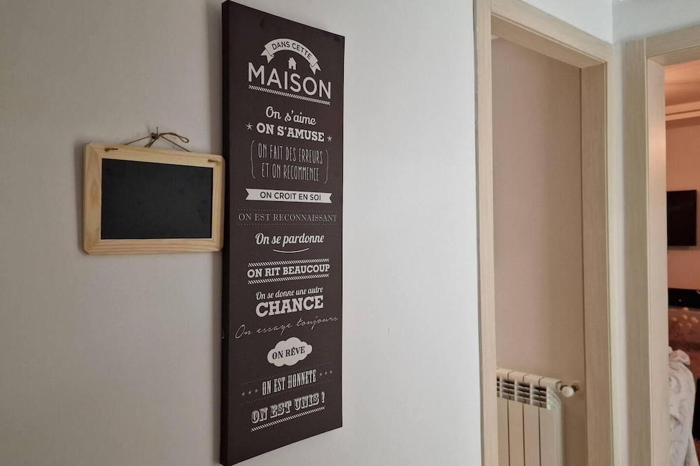 Luxurious 2-bed Apartment in Sidi Daoud, Marsa view 3