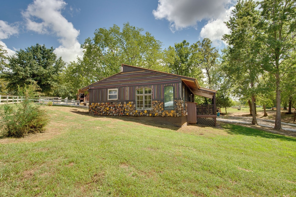 'cedar Pointe' - Peaceful Lake Cabin in Odessa