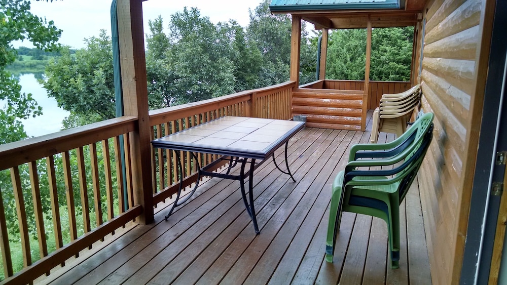 Acorns Resort