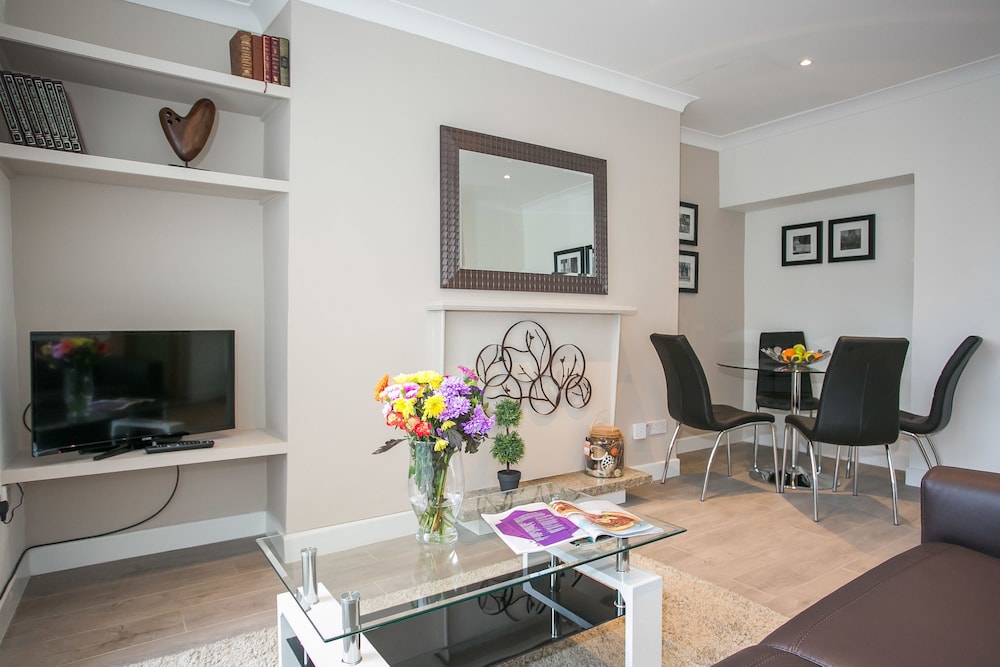 Grand Canal District Apartments