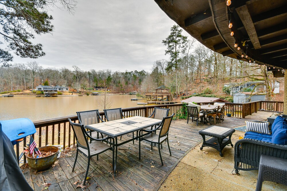 Rustic Valley Cottage w/ Boathouse on Lake Harding view 4