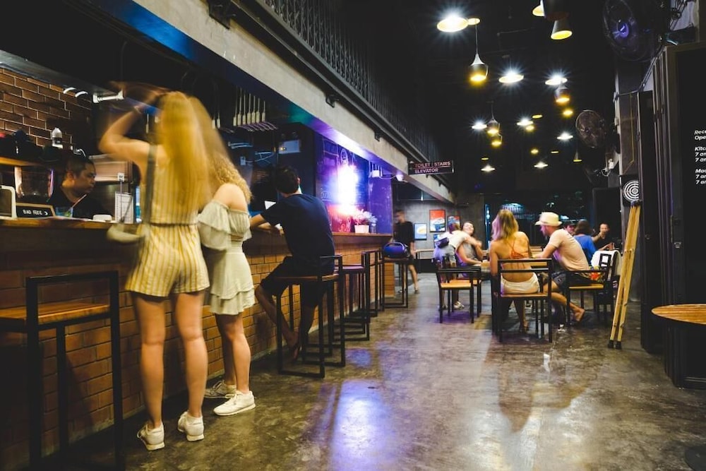 BED STATION HOSTEL KHAOSAN