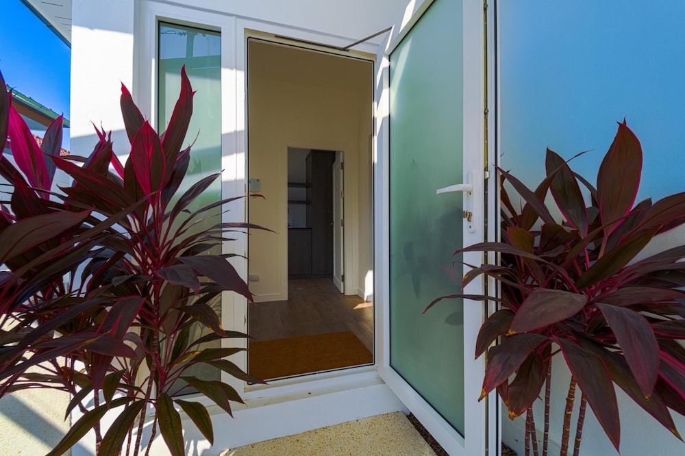 Brand-New Modern 3-Bedroom Villa MB20