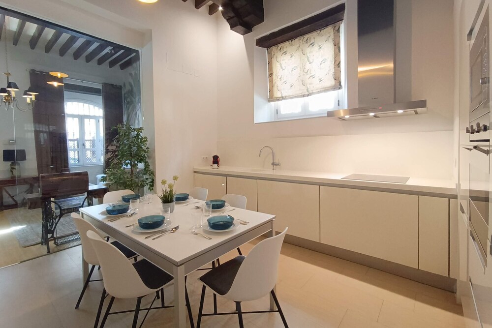 Exclusive House in Seville. Antonia Díaz