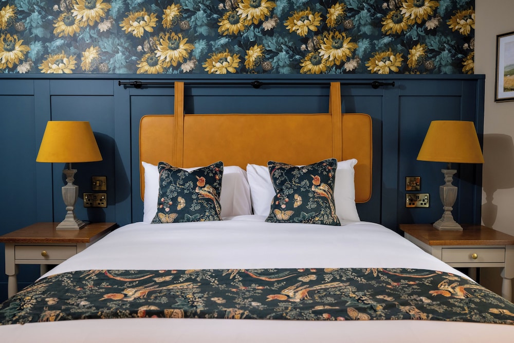 Wheatsheaf Hotel - Virginia Water by Chef and Brewer Collection