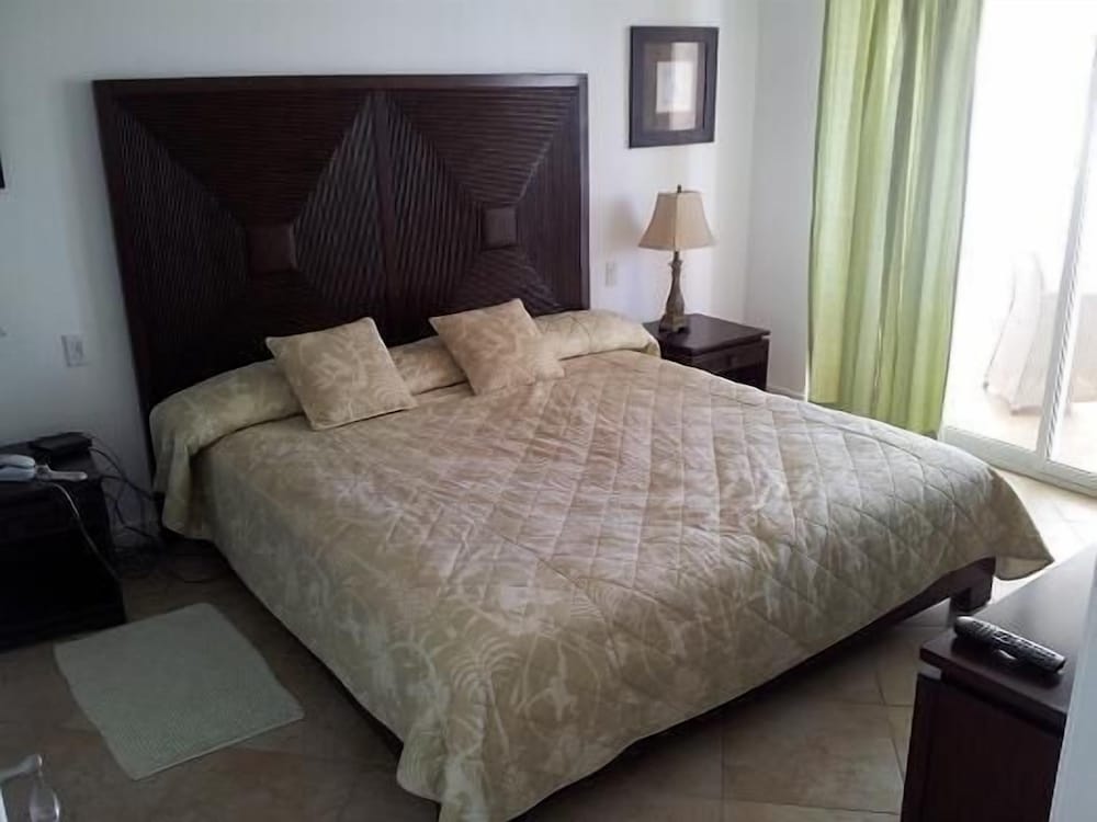South Ocean Villa 402