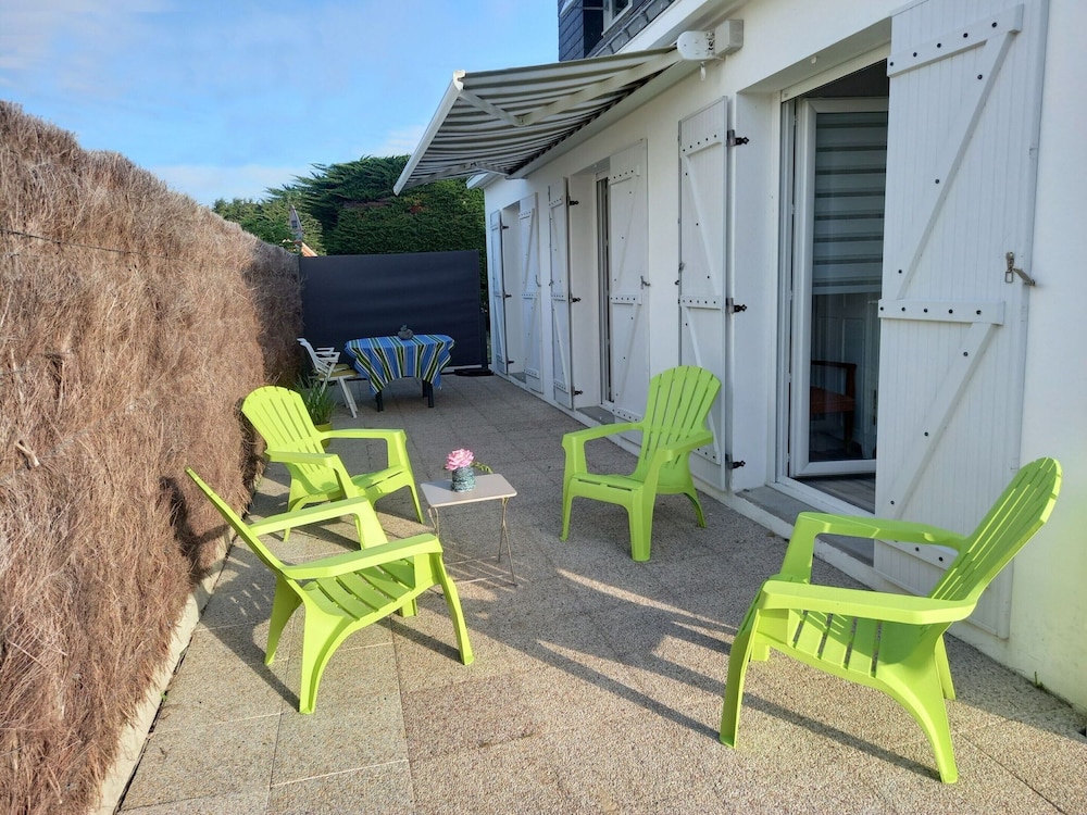 Holiday Home in Quiberon Near by Sandy Beaches