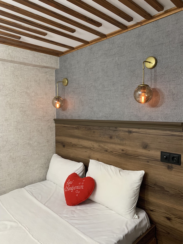 Mansion Valeria - Image 13