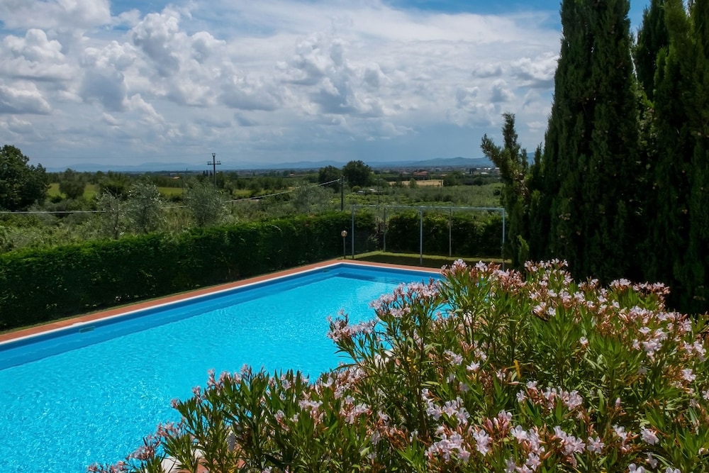 La Torre Apartments