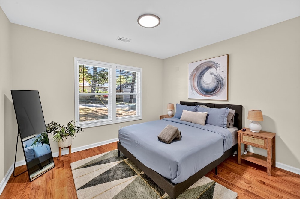 Atlanta Family Retreat 5br And Backyard 5 Bedroom Home
