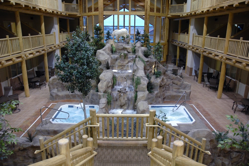 Evansville Vacations - Casper C'mon Inn Hotel  Suites - Property Image 9