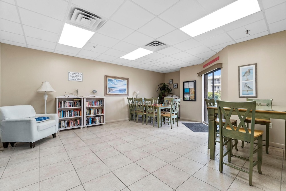 Royal Gulf Beach & Racquet Club 5313