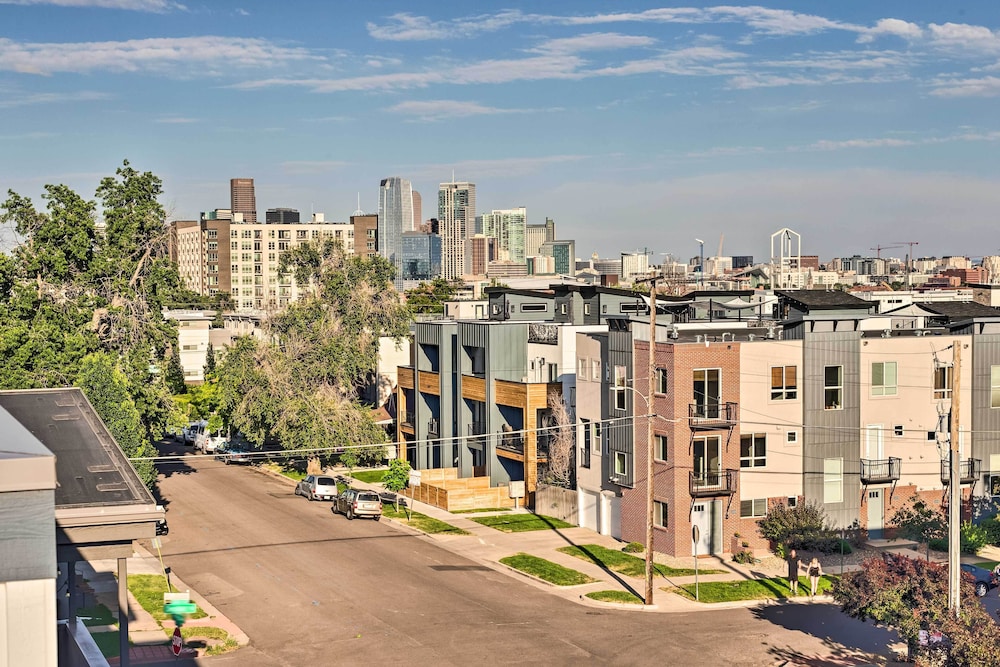 Modern Denver Townhome w/ Rooftop Terrace! view 5