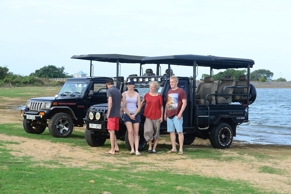 Nil Diya Mankada Safari Lodge