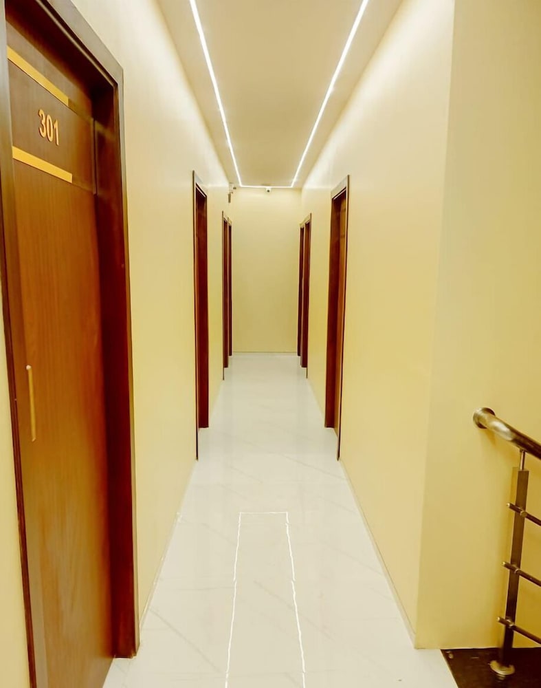 Powai Inn