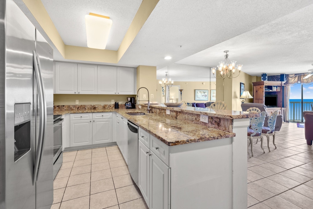 Ocean Bay Club 909 by RedAwning